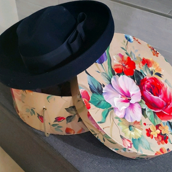 Michael Howard 100% wool Blk hat w/box - Picture 1 of 1